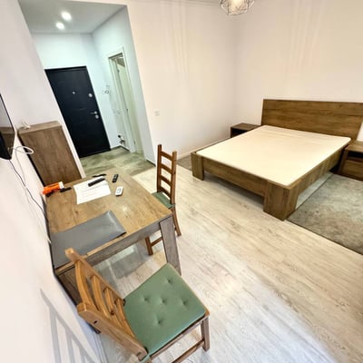 Miete eines gemütlichen 1-Zimmer-Apartments mit Balkon und Klimaanlage in Bukarest, Rumänien